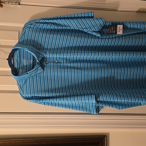 ST. JOHNS BAY BRAND MEN'S BIG & TALL BLUE STRIPED SHORT SLEEVE POLO SIZE 4XL - Picture 3 of 13
